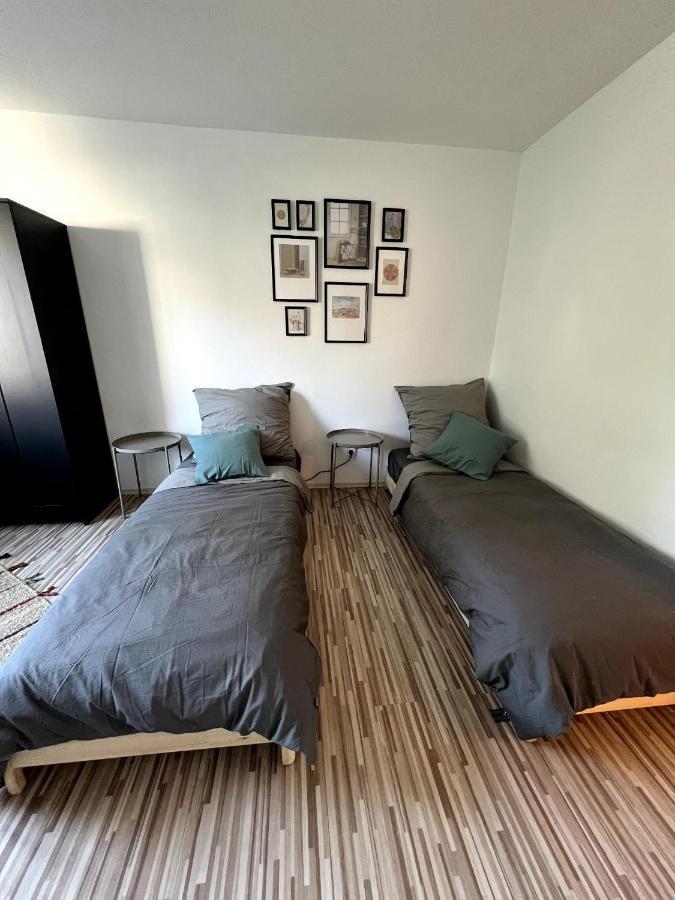 Cosy, Modern 1 Bedroom Apartment Mönchengladbach Exteriör bild