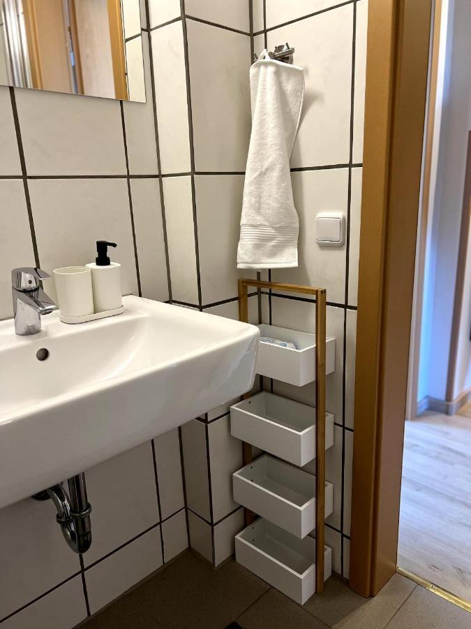 Cosy, Modern 1 Bedroom Apartment Mönchengladbach Exteriör bild